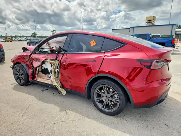 7SAYGDEE6RF150805 2024 TESLA MODEL Y - Image 2