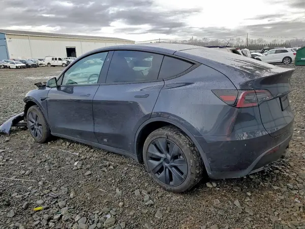 7SAYGDEE6RF161853 2024 TESLA MODEL Y - Image 2