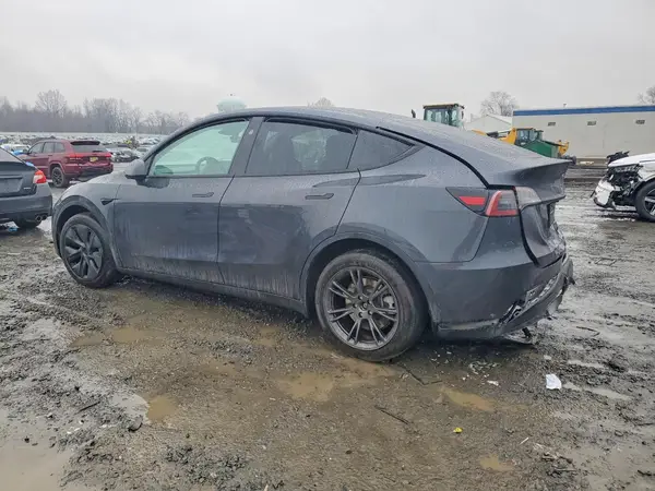 7SAYGDEE6RF179981 2024 TESLA MODEL Y - Image 2