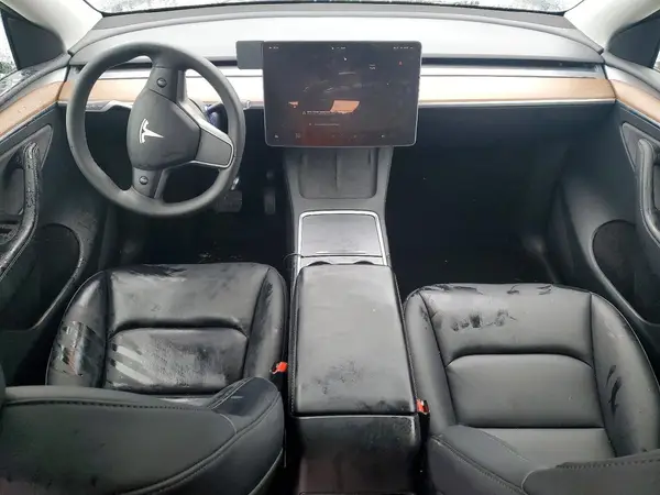 7SAYGDEE6RF179981 2024 TESLA MODEL Y - Image 8
