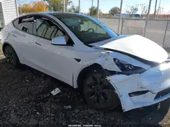 7SAYGDEE6RF186297 2024 TESLA MODEL Y