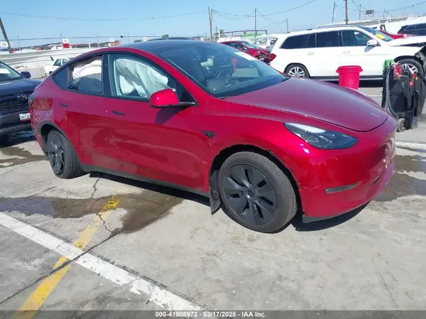 7SAYGDEE6RF190947 2024 TESLA MODEL Y - Image 1