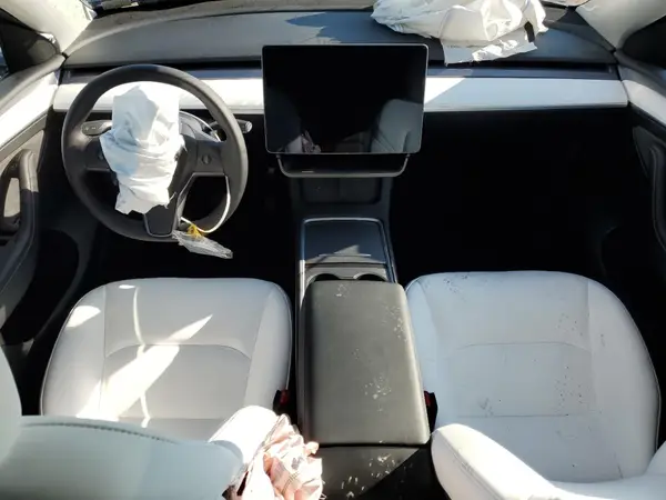 7SAYGDEE6RF201154 2024 TESLA MODEL Y - Image 8