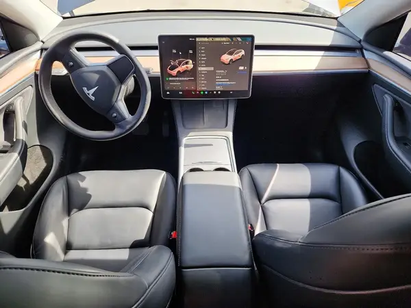 7SAYGDEE6RF203972 2024 TESLA MODEL Y - Image 8
