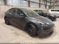 7SAYGDEE6RF209268 2024 TESLA MODEL Y