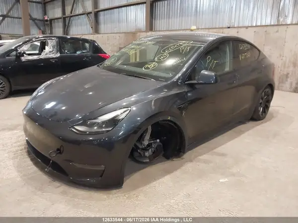 7SAYGDEE6RF209268 2024 TESLA MODEL Y - Image 2
