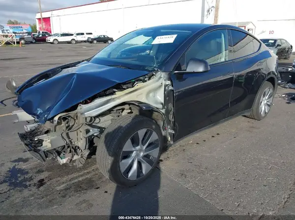 7SAYGDEE6RF990910 2024 TESLA MODEL Y - Image 2
