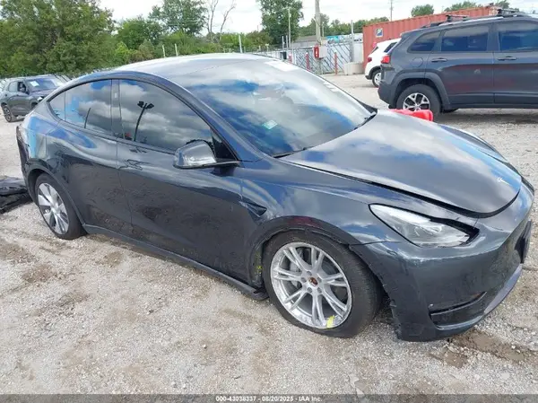 7SAYGDEE6RF993466 2024 TESLA MODEL Y - Image 1