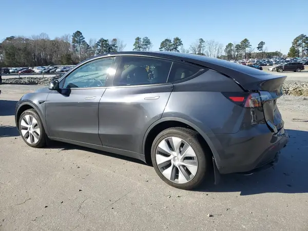 7SAYGDEE6RF995637 2024 TESLA MODEL Y - Image 2