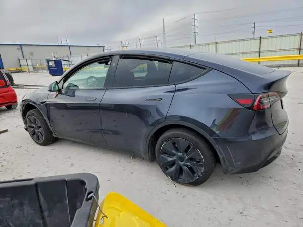 7SAYGDEE6SA347640 2025 TESLA MODEL Y - Image 2