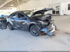 7SAYGDEE6SA355625 2025 TESLA MODEL Y