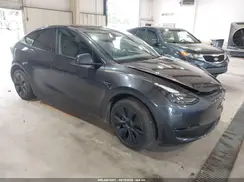 7SAYGDEE6SA358282 2025 TESLA MODEL Y