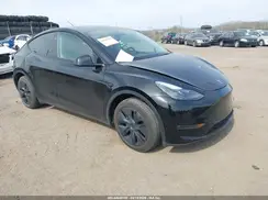 7SAYGDEE6SA360372 2025 TESLA MODEL Y
