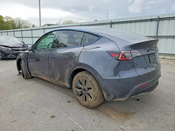 7SAYGDEE6SA361344 2025 TESLA MODEL Y - Image 2