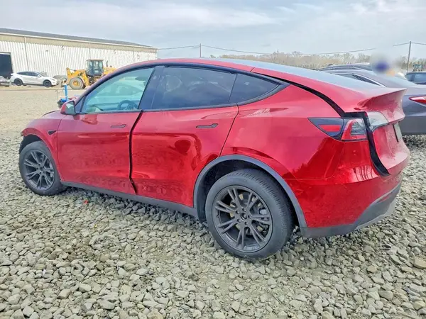 7SAYGDEE6SA365359 2025 TESLA MODEL Y - Image 2