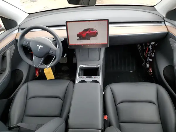 7SAYGDEE6SF232698 2025 TESLA MODEL Y - Image 8