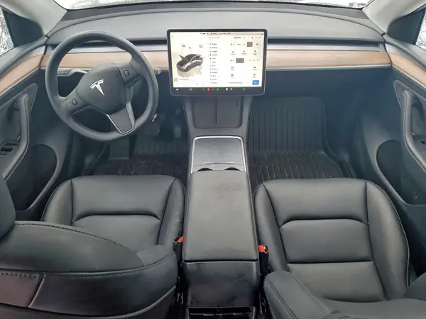 7SAYGDEE6SF239523 2025 TESLA MODEL Y - Image 8