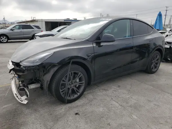 7SAYGDEE6SF240249 2025 TESLA MODEL Y - Image 1