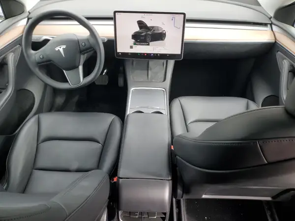 7SAYGDEE6SF240249 2025 TESLA MODEL Y - Image 8
