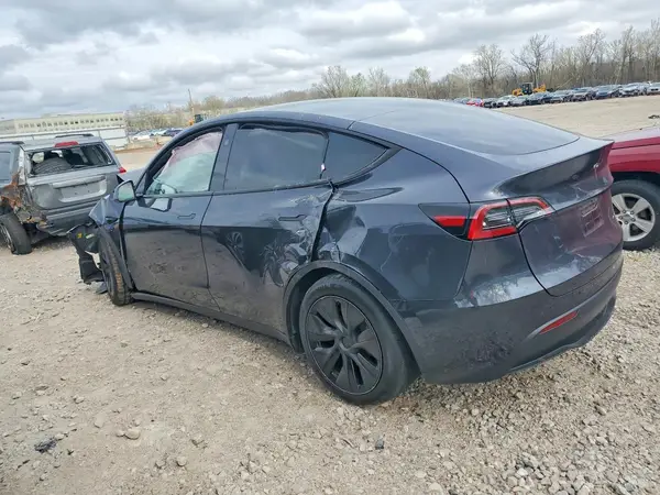 7SAYGDEE6SF253230 2025 TESLA MODEL Y - Image 2