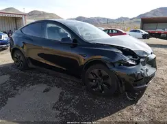 7SAYGDEE6SF256418 2025 TESLA MODEL Y