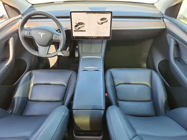 7SAYGDEE6SF266320 2025 TESLA MODEL Y - Image 8