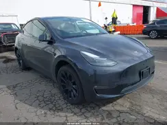 7SAYGDEE6SF270321 2025 TESLA MODEL Y