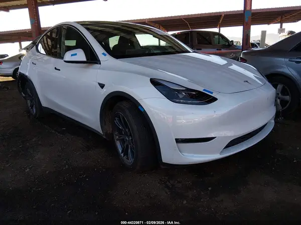 7SAYGDEE6SF276992 2025 TESLA MODEL Y - Image 1