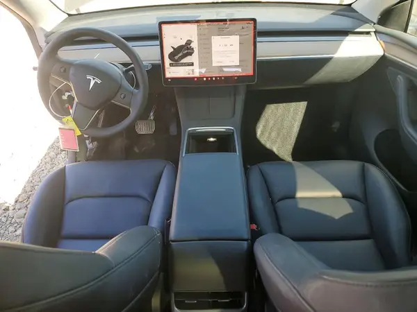 7SAYGDEE6SF282436 2025 TESLA MODEL Y - Image 8