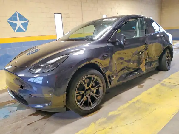 7SAYGDEE6SF290178 2025 TESLA MODEL Y - Image 1