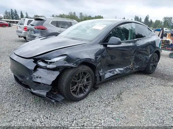 7SAYGDEE6SF291427 2025 TESLA MODEL Y - Image 2