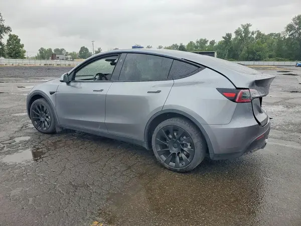 7SAYGDEE6SF297793 2025 TESLA MODEL Y - Image 2