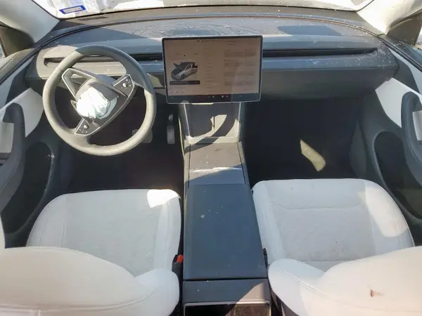7SAYGDEE6TA382275 2026 TESLA MODEL Y - Image 8