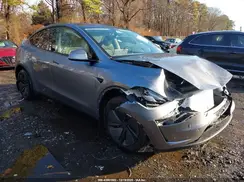 7SAYGDEE6TA387198 2026 TESLA MODEL Y