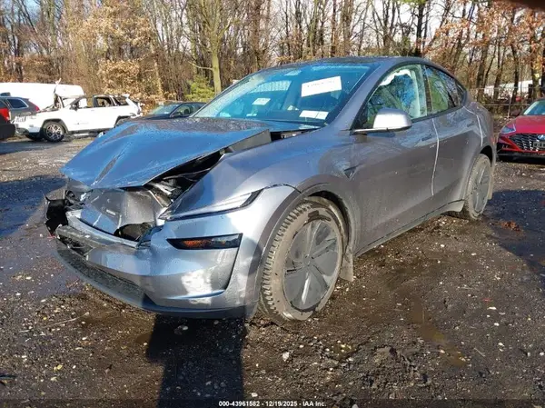 7SAYGDEE6TA387198 2026 TESLA MODEL Y - Image 2