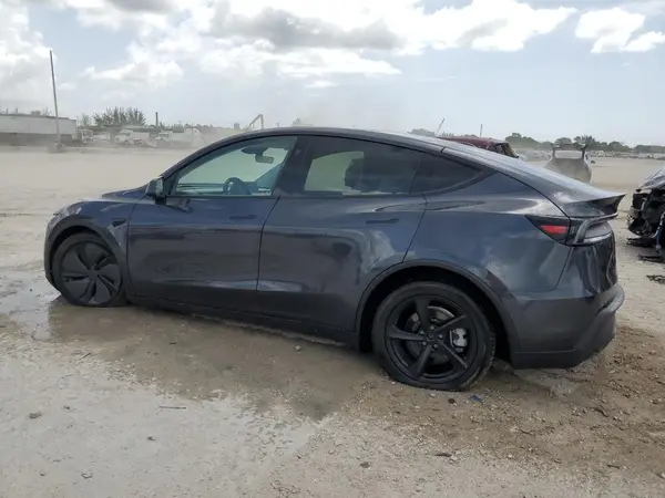 7SAYGDEE6TA388934 2026 TESLA MODEL Y - Image 2