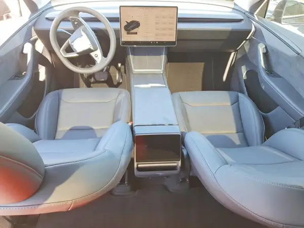 7SAYGDEE6TA396497 2026 TESLA MODEL Y - Image 8