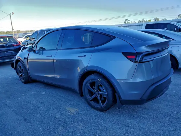 7SAYGDEE6TA397682 2026 TESLA MODEL Y - Image 2