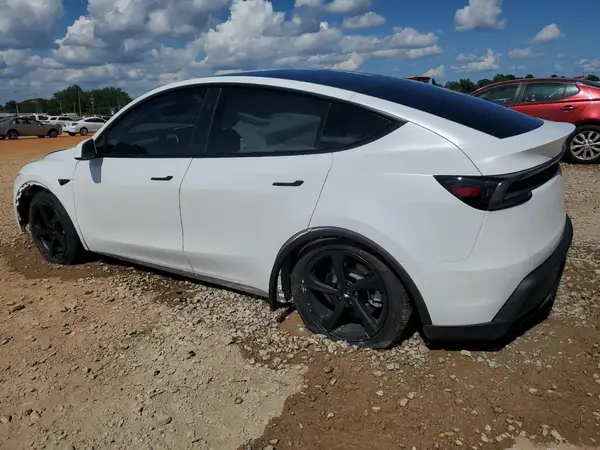 7SAYGDEE6TA399545 2026 TESLA MODEL Y - Image 2