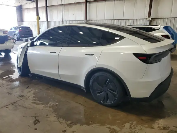 7SAYGDEE6TA405960 2026 TESLA MODEL Y - Image 2
