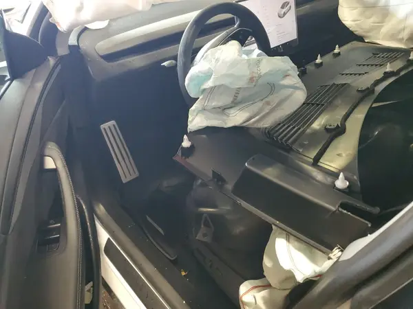 7SAYGDEE6TA405960 2026 TESLA MODEL Y - Image 8