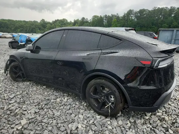 7SAYGDEE6TA406008 2026 TESLA MODEL Y - Image 2