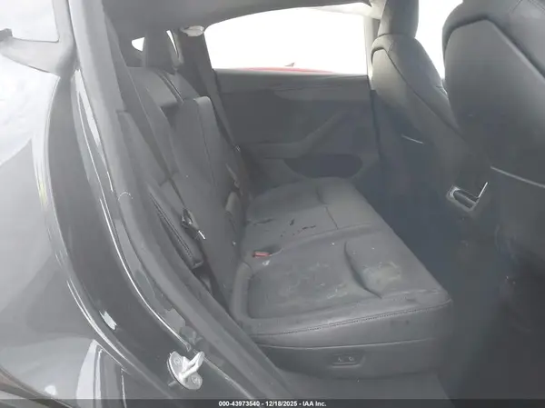 7SAYGDEE6TA410981 2026 TESLA MODEL Y - Image 8