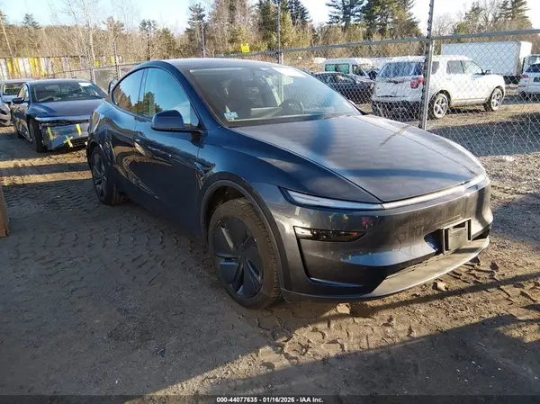 7SAYGDEE6TA411158 2026 TESLA MODEL Y - Image 1