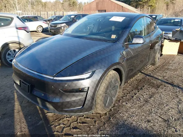 7SAYGDEE6TA411158 2026 TESLA MODEL Y - Image 2