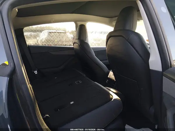 7SAYGDEE6TA411158 2026 TESLA MODEL Y - Image 8