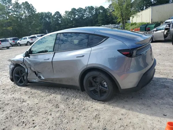7SAYGDEE6TA411421 2026 TESLA MODEL Y - Image 2
