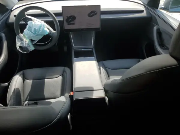 7SAYGDEE6TA411421 2026 TESLA MODEL Y - Image 8