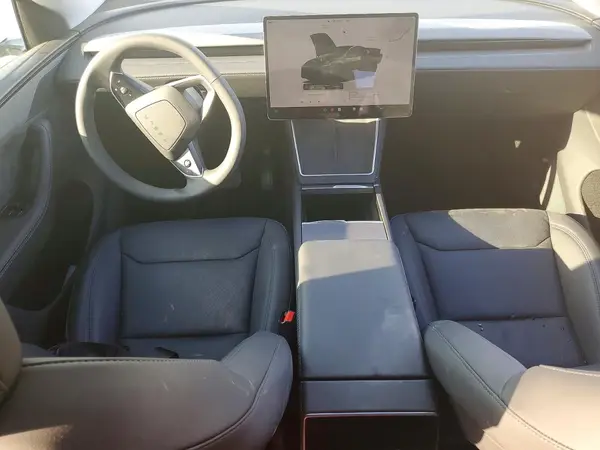 7SAYGDEE6TA412391 2026 TESLA MODEL Y - Image 8