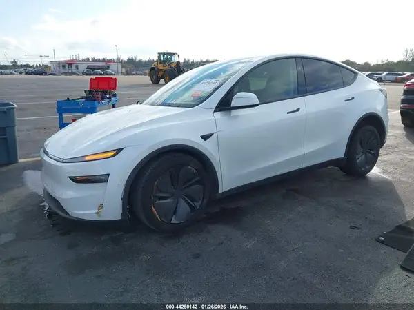7SAYGDEE6TA413718 2026 TESLA MODEL Y - Image 2